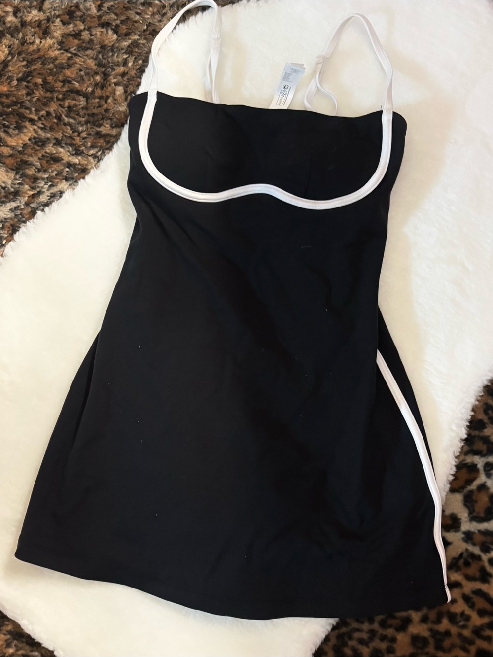 ALO airbrush steamlined dress